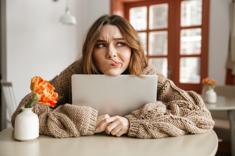early perimenopause symptoms feature image
